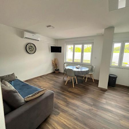 Gm Gite Maison Neuve Et Tout Confort Lucey Exterior photo